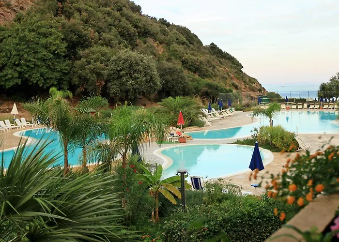 Hotel Ortano Mare 4*