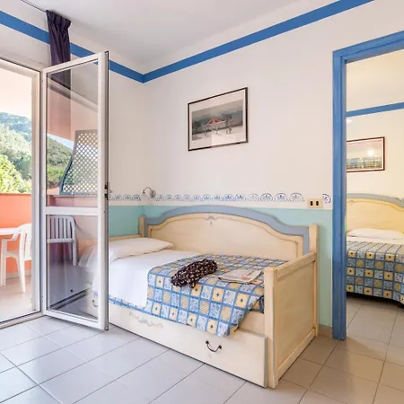 Ortano Mare Aparthotel 4*